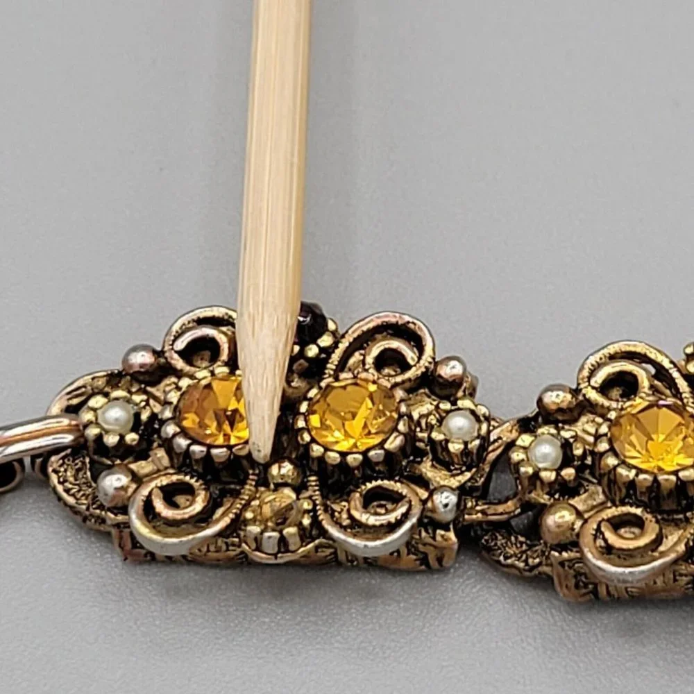 Womens Gold Tone Metal Fashion Bracelet Multicolor Rhinestones Faux Pearl 6 1/4 - Picture 7 of 8